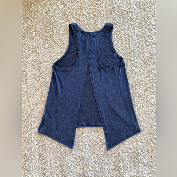 Gap: Tank Top - Picture 11 of 14
